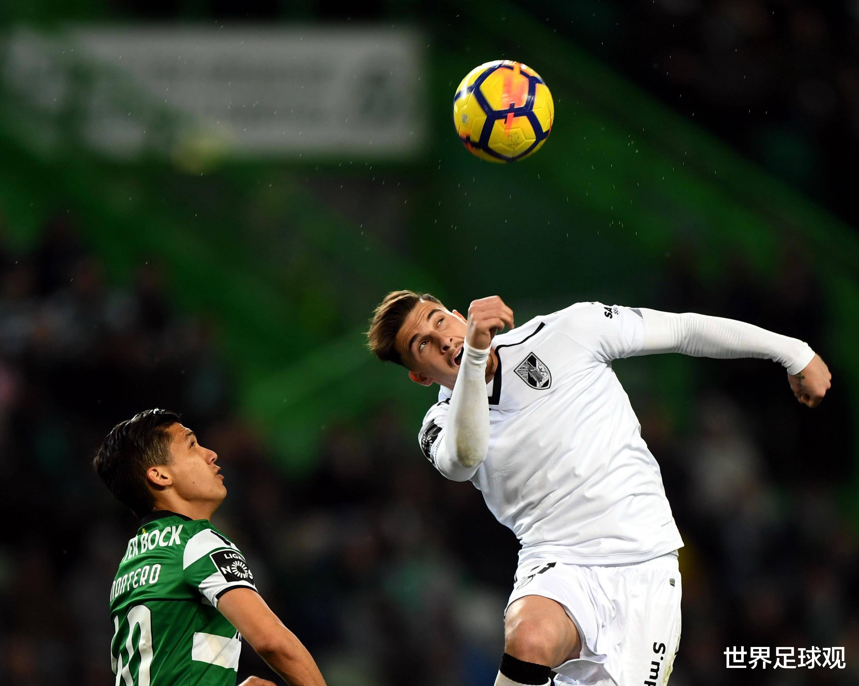 葡超集结日走向成谜；葡萄牙体育篮板制胜；赛场秩序良好；训练强度明显提升的简单介绍